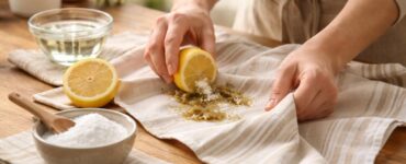 découvrez nos astuces écologiques et naturelles pour enlever la résine efficacement grâce à une astuce de grand-mère simple et respectueuse de l'environnement.