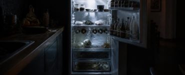 découvrez comment gérer la situation lorsqu'un frigo est resté ouvert toute la nuit et comment sauver vos aliments tout en évitant le gaspillage.